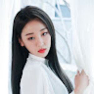 Meet your Posher, Yves from loona